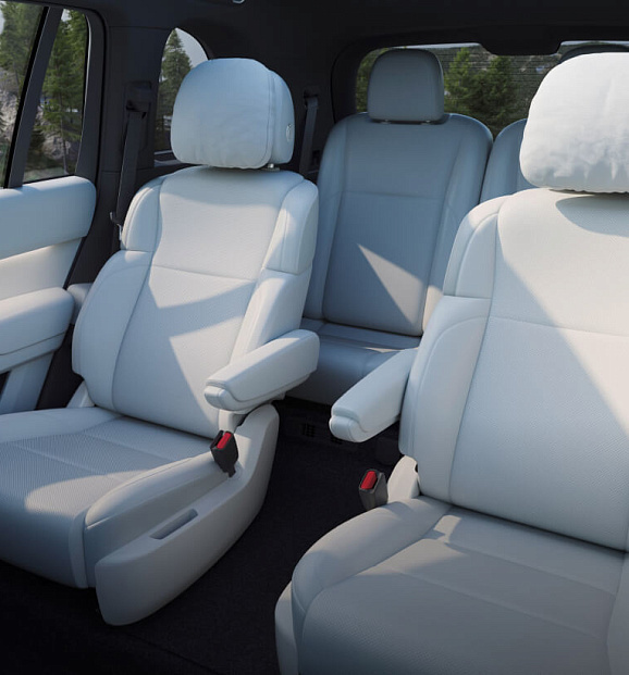 Полностью электрические сиденья во всех трех рядах